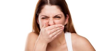 Bị hôi miệng sau khi trồng răng sứ phải xử lý như thế nào?
