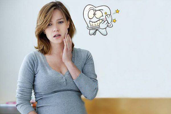 Bệnh lý răng miệng thường gặp trong quá trình mang thai