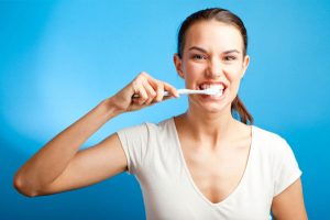 Hà Nội đưa ra những vấn đề gây tụt lợi vì đánh răng sai cách